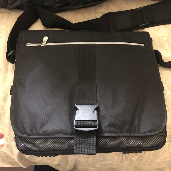 Computer lab bag.  cross bag great student - Picture 3 of 5